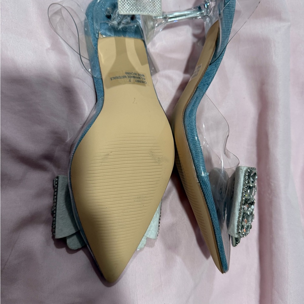 Elegant Blue Women's Shoes with Embellished Details